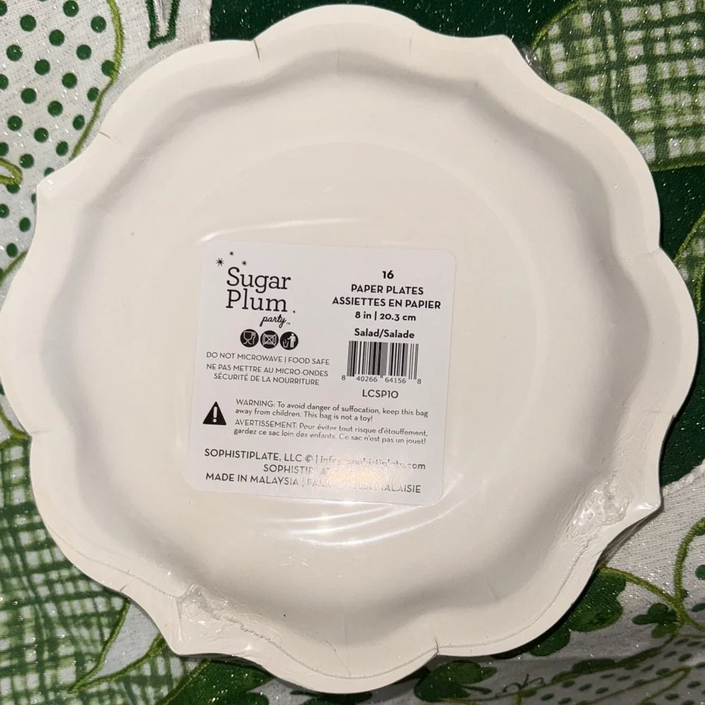 St Patricks Day Set of 16 Plates & 40 Beverage Napkins Beer